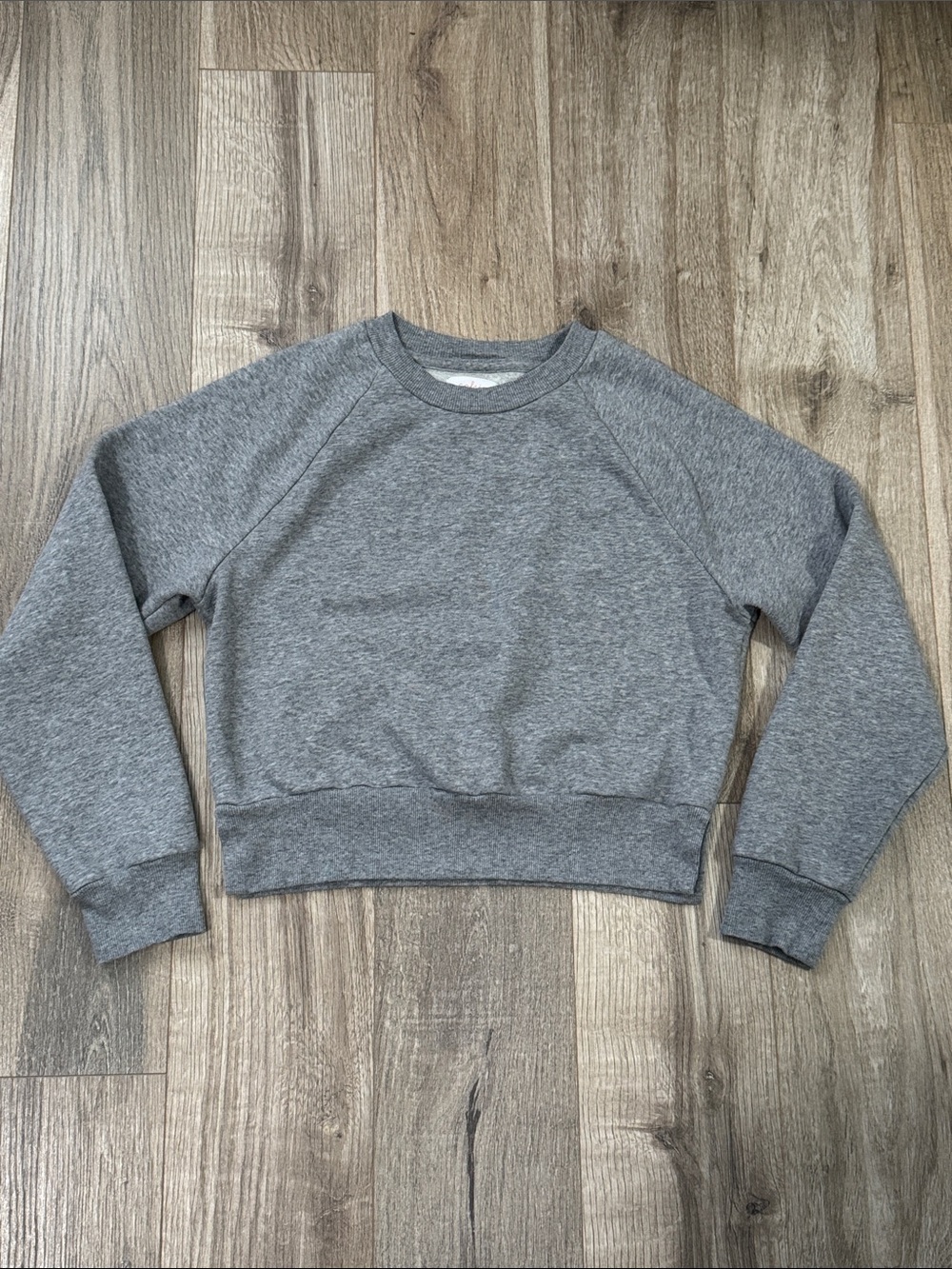 Colsie Women's Gray Cropped Warm Sweatshirt Size XS